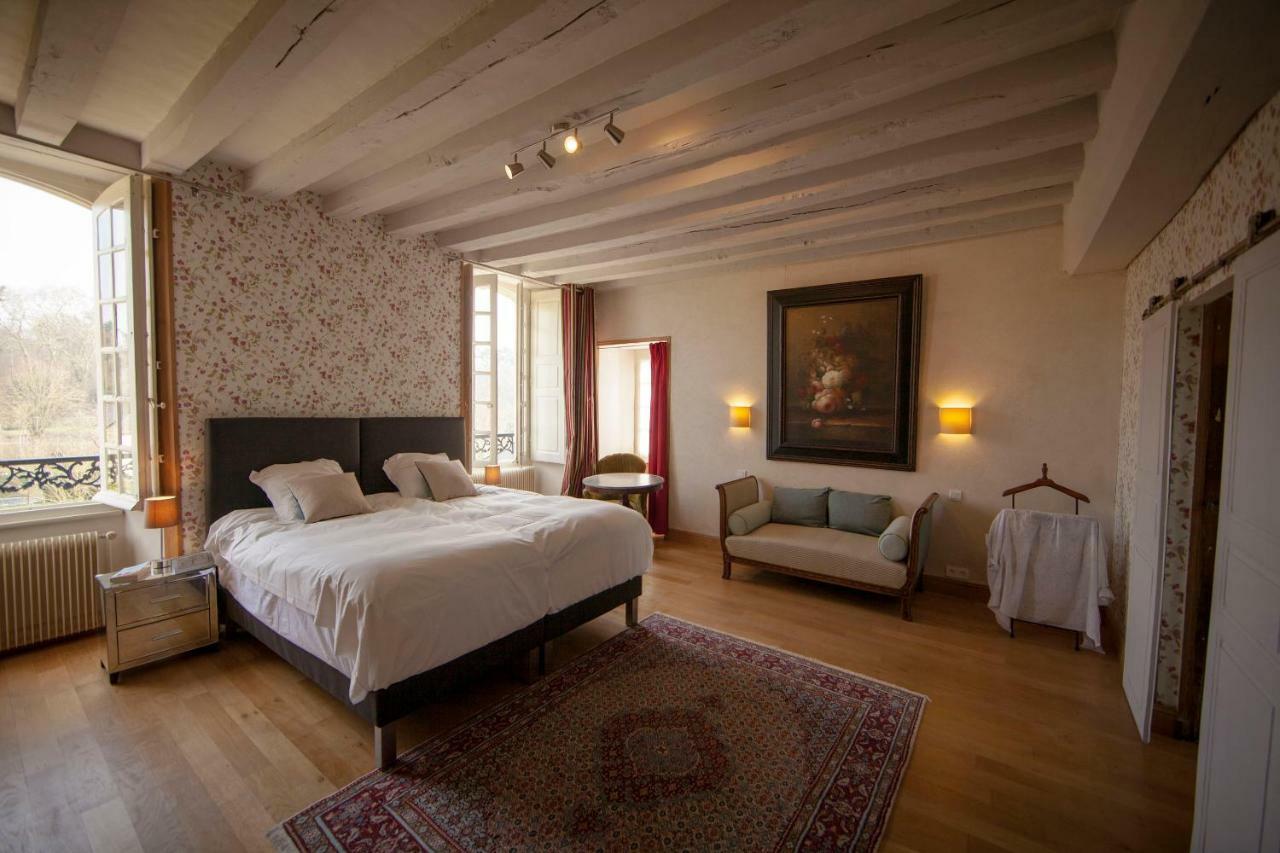 Le Presbytere Du Vigneau Menil Экстерьер фото