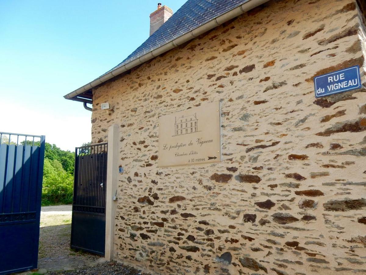Le Presbytere Du Vigneau Menil Экстерьер фото